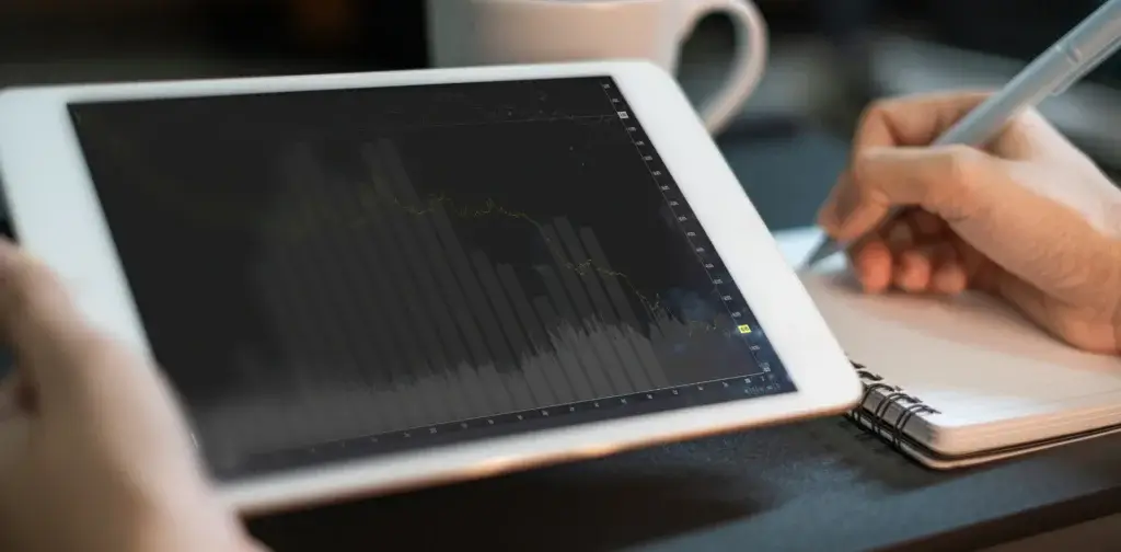 Analyse de données financières sur une tablette